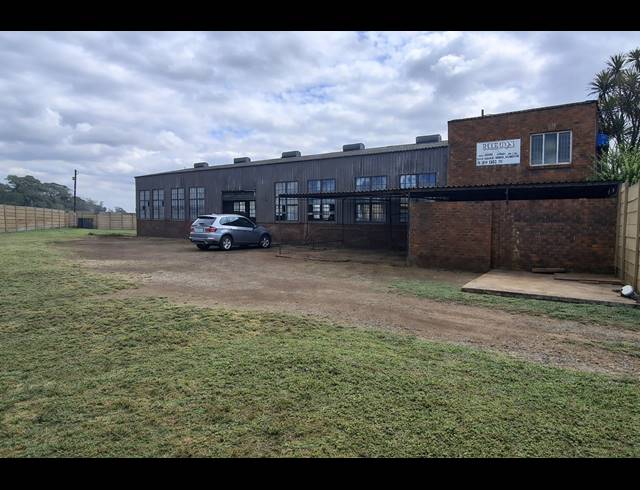 700M² WAREHOUSE FOR SALE IN MARIEVALE